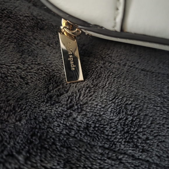 Kate Spade Wicker Trunk Traveler Crossbody - Picture 7 of 8